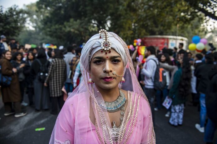 Being LGBTQ+ In India, Fashion Can Be A Glamorous Way To Save Your Life - Worldcrunch