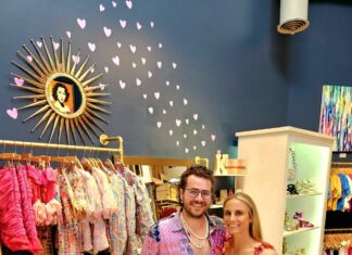 CHARITY FASHION SHOW PUTS KEY WEST’S BEST FOOT FORWARD – Keys Weekly Newspapers CHARITY FASHION SHOW PUTS KEY WEST’S BEST FOOT FORWARD - Keys Weekly Newspapers