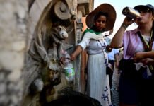 Europe Heat Wave Drives Record-High Temperatures, Prompting Health Alerts - The New York Times