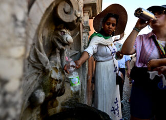 Europe Heat Wave Drives Record-High Temperatures, Prompting Health Alerts – The New York Times Europe Heat Wave Drives Record-High Temperatures, Prompting Health Alerts - The New York Times