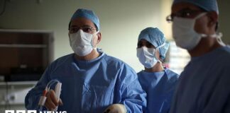 Hundreds of NHS quangos to be scrapped in 10-year health strategy - BBC