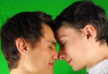 Imran Khan finds his talk on lesbian, gay, bisexual and transgender 'entertaining' and 'enlightening'! - India.Com