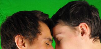 Imran Khan finds his talk on lesbian, gay, bisexual and transgender 'entertaining' and 'enlightening'! - India.Com