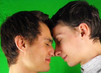 Imran Khan finds his talk on lesbian, gay, bisexual and transgender 'entertaining' and 'enlightening'! - India.Com