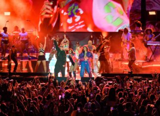 LOUDER TOGETHER: OUTLOUD Music Festival at WeHo Pride Is a Rallying Cry for Queer Joy and Resistance – GLAAD LOUDER TOGETHER: OUTLOUD Music Festival at WeHo Pride Is a Rallying Cry for Queer Joy and Resistance - GLAAD