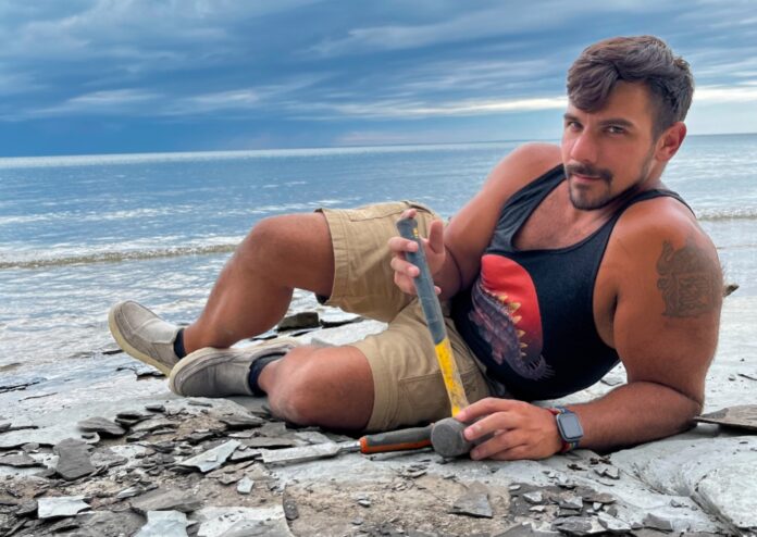 Michael Henderson is Black and gay and he’s building a global community of travelers - gaycities.com