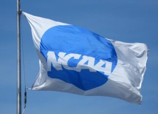 NCAA removes scholarship limits, aligns with House settlement as roster sizes evolve in new college sports era – CBS Sports NCAA removes scholarship limits, aligns with House settlement as roster sizes evolve in new college sports era - CBS Sports