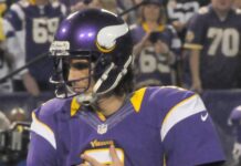 Original Outsports reader George Lovell has died, longtime gay Vikings fan – MSN Original Outsports reader George Lovell has died, longtime gay Vikings fan - MSN