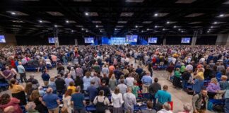 Southern Baptists overwhelmingly call for a ban on gay marriage - CNN