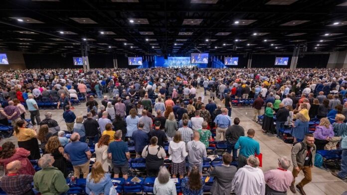 Southern Baptists overwhelmingly call for a ban on gay marriage - CNN