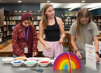 Texas House passes ban on sexuality-based school clubs after emotional debate - Austin American-Statesman