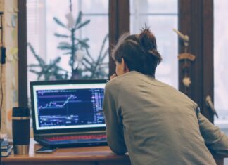 These are the regressive work culture trends currently fuelling the unfair LGBTQ+ pay gap - PinkNews