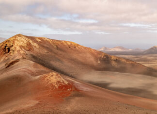 Volcanoes, Vines, Freedom: Exploring Gay-Friendly Lanzarote – The New York Times Volcanoes, Vines, Freedom: Exploring Gay-Friendly Lanzarote - The New York Times