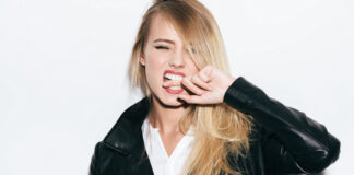 10 Ways To Look Gay AF When You’re Femme AF, As Told By A Dyke Princess - GO Magazine