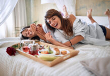 12 LGBTQ+ designers pushing boundaries at NYFW 2024 – GayCities 12 LGBTQ+ designers pushing boundaries at NYFW 2024 - GayCities