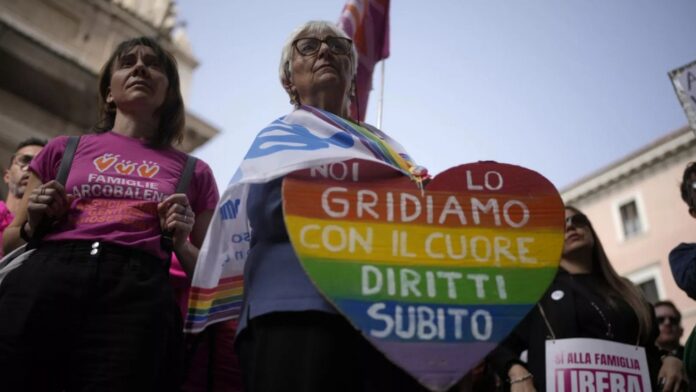 Fact check: Has Italy just passed an anti-LGBT surrogacy law? - Euronews