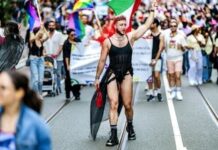'Make America Gay Again': Amsterdam pride gets political - Yahoo Home