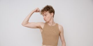New York Times did a trend piece on men wearing crop tops and now the gays want credit! - Queerty