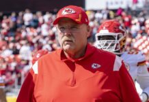 NFL training camp 2025 news, live updates: Micah Parsons participating in Cowboys practice, per head coach - Yahoo Sports