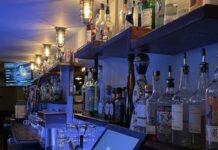 NYC: Washington Heights Gay Bar ‘No Parking’ Closes Its Doors – It Will Be Missed – Remezcla NYC: Washington Heights Gay Bar ‘No Parking’ Closes Its Doors – It Will Be Missed - Remezcla