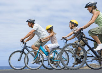 Safe cycling: LGBT bike group takes inaugural spin – CBC Safe cycling: LGBT bike group takes inaugural spin - CBC