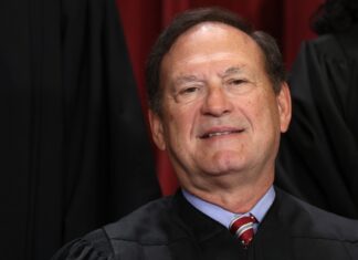 Samuel Alito Takes Pride in Gay-Bashing – The Nation Samuel Alito Takes Pride in Gay-Bashing - The Nation