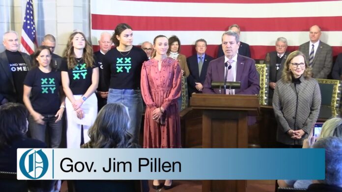 'Somos gay!' Heartland Pride attendees revel in Omaha's tolerance - Omaha World-Herald