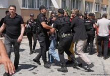 Turkey: Police detain dozens at banned LGBTQ+ Pride parade - DW