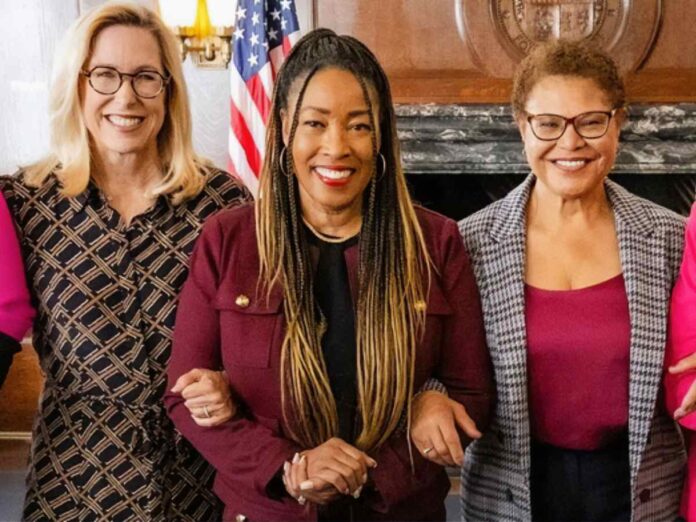 Amid growing 'scandal' of elder homelessness, health care groups aim to help - NPR