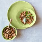 Could eating almonds daily help prolong the health span? – MedicalNewsToday