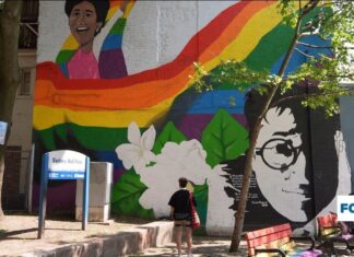 Focus - In Canada, NGO Rainbow Railroad sees rise in LGBT asylum requests from US - France 24