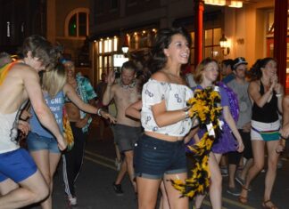 One of Alabamaâs longest operating gay bars is up for sale – AL.com One of Alabamaâs longest operating gay bars is up for sale - AL.com