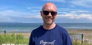 Out and Active NI: LGBT people find community outdoors – BBC Out and Active NI: LGBT people find community outdoors - BBC