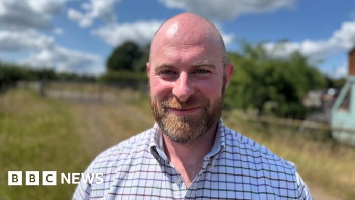 Shropshire man says being gay he felt an imposter in farming - BBC