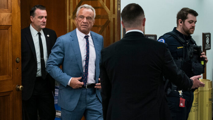 Trump Administration Temporarily Mutes Federal Health Officials - The New York Times