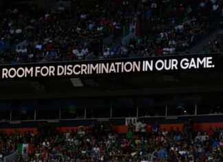 Activists call on Mexico fans to end anti-gay chant - ESPN