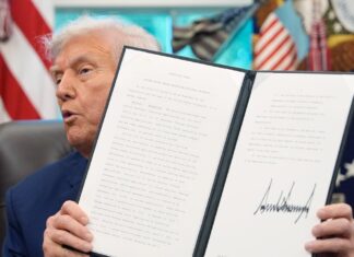 Dear Abby: Iâm a gay man, and my relatives accept me, but still post hateful things online - Syracuse.com