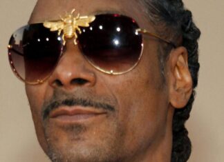 Disney Writer Blasts Snoop Dogg In Passionate Post After He Slammed Gay Stories Being In Movies: 'He Sucks' - yahoo.com