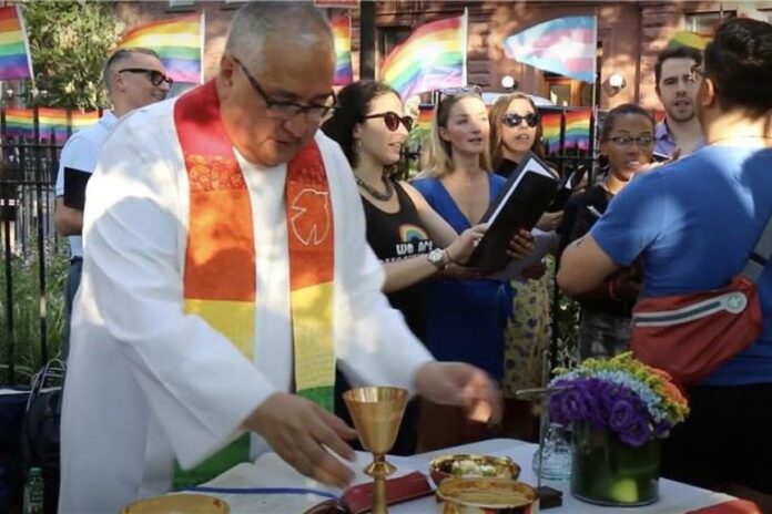 Italian bishop celebrates Mass for LGBT pilgrimage in Rome’s Church of the Gesù - The Catholic Thing