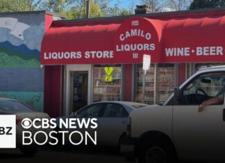 Police investigating possible hate crime against gay couple in Boston neighborhood - CBS News