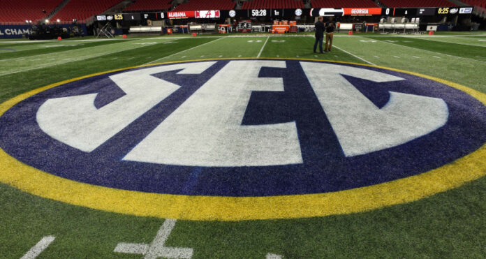 Senate Democrats introduce bill to amend Sports Broadcasting Act - Yahoo Sports