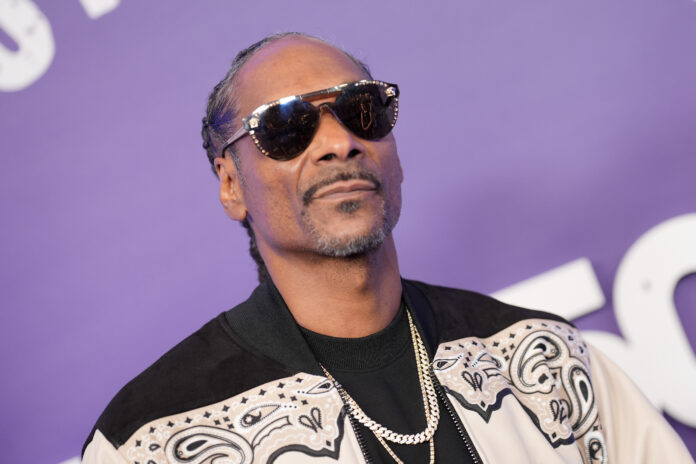 Snoop Dogg criticizes LGBTQ+ representation in children's films: 'They're putting it everywhere' - Entertainment Weekly