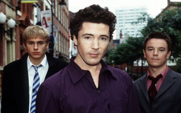 The cast of Queer as Folk reunited for the first time since the finale - gaytimes.com