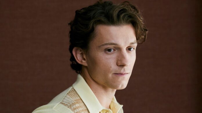 Tom Holland trends on Twitter for gay sex scene from The Crowded Room | Hollywood - Hindustan Times - Hindustan Times