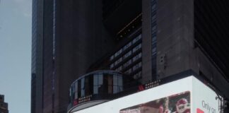 YouTube’s NFL Broadcast Will Test Platform’s Ability to Handle Live Sports - The New York Times