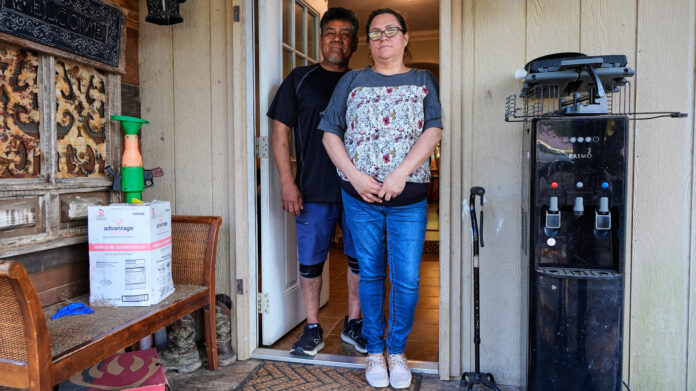 As the shutdown drags on, these people will lose if health care subsidies expire - AP News