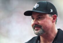 Billionaire booster, conference commishes at odds - ESPN