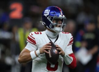 Eagles CB Quinyon Mitchell ruled out after hamstring injury on 'Thursday Night Football' against Giants - CBS Sports