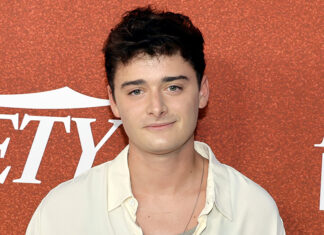 Noah Schnapp Says Press âWould Pryâ and Ask âAre You Gay?â When He Was 13 Years Old at âStranger Thingsâ Junkets: âI Didnât Know What to Sayâ – Variety Noah Schnapp Says Press âWould Pryâ and Ask âAre You Gay?â When He Was 13 Years Old at âStranger Thingsâ Junkets: âI Didnât Know What to Sayâ - Variety