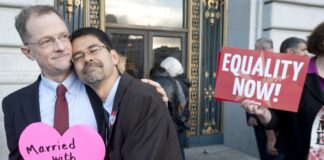 Texas Supreme Court rules that judges can refuse to marry same-sex couples - Advocate.com